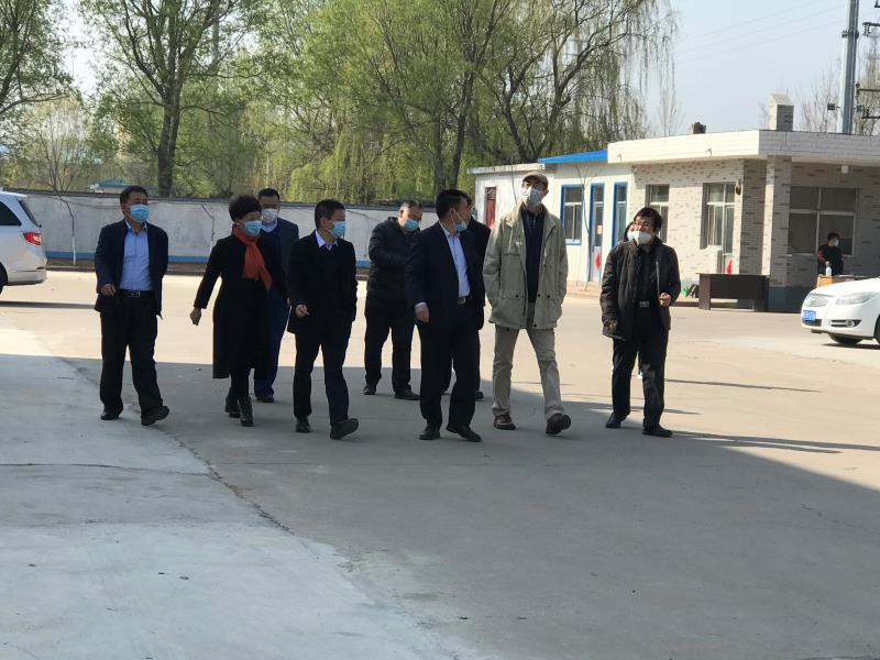 省自動化學(xué)會、省工程師協(xié)會專家到安丘博陽機(jī)械進(jìn)行調(diào)研