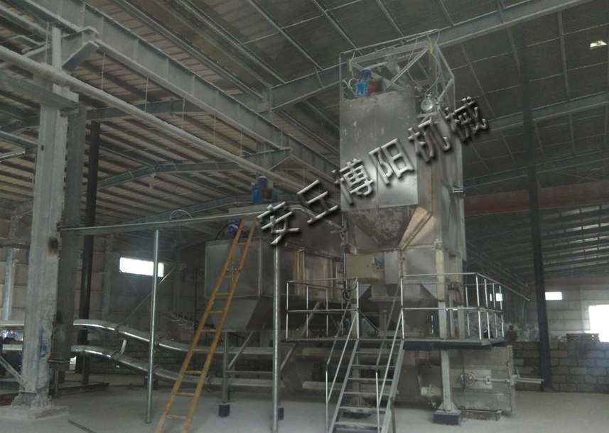 尿素噸袋拆包機(jī)是怎樣工作的？