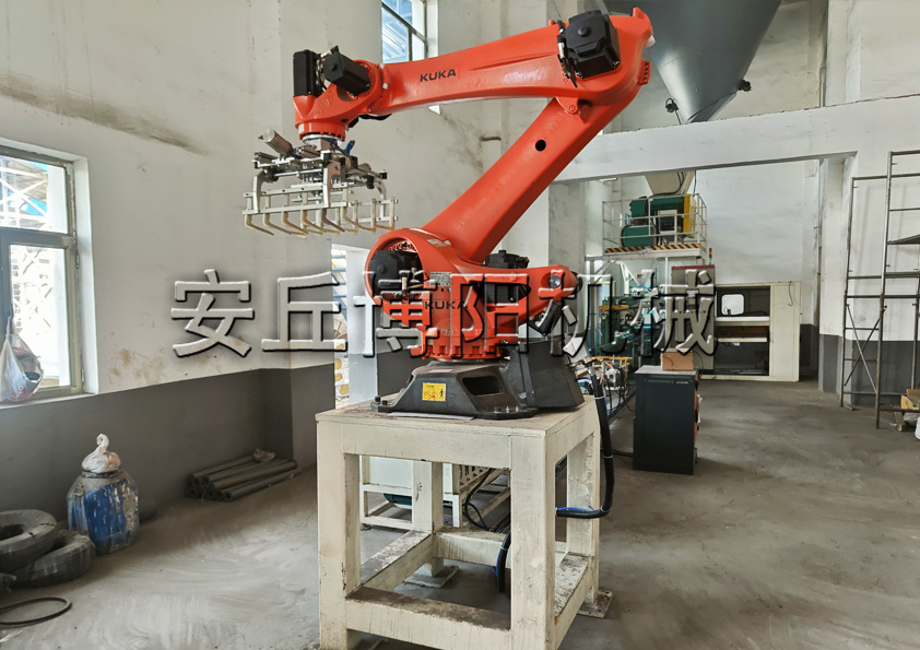 安丘博陽機(jī)械袋裝粉料全自動碼垛機(jī)有哪些自身優(yōu)勢？